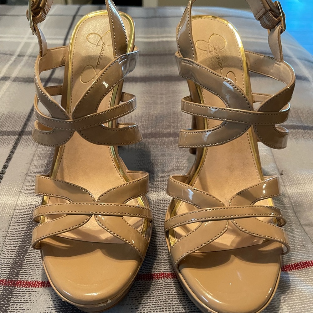 Jessica Simpson light tan colored heels size 9